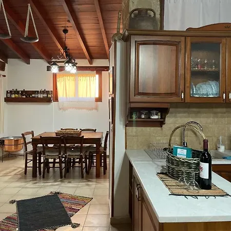 Holiday home Fotini's House Arsos